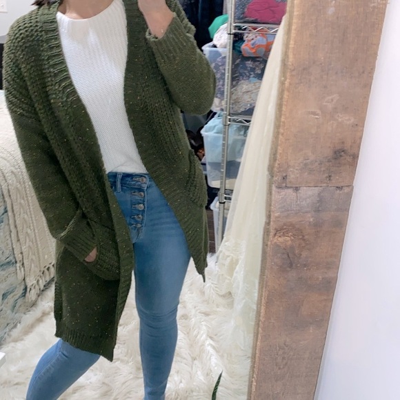 Green knit sweater cardigan with pockets size medium/large - Picture 1 of 5